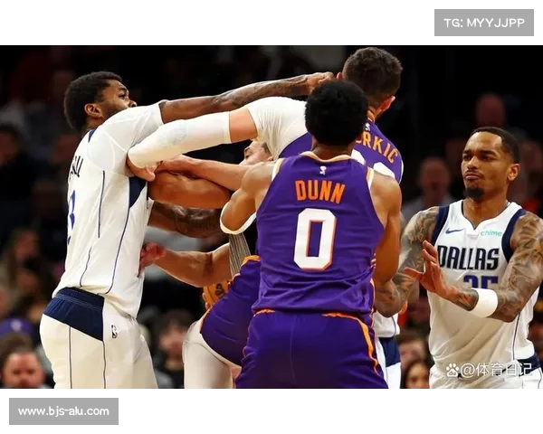 NBA赛场十大斗殴事件:生死看淡 不服就干! NBA赛场十大斗殴事件:生死看淡 不服就干!